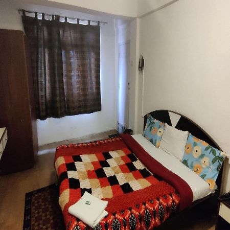 גנגטוק Capital O 8272 Hotel Pratigya Residency מראה חיצוני תמונה