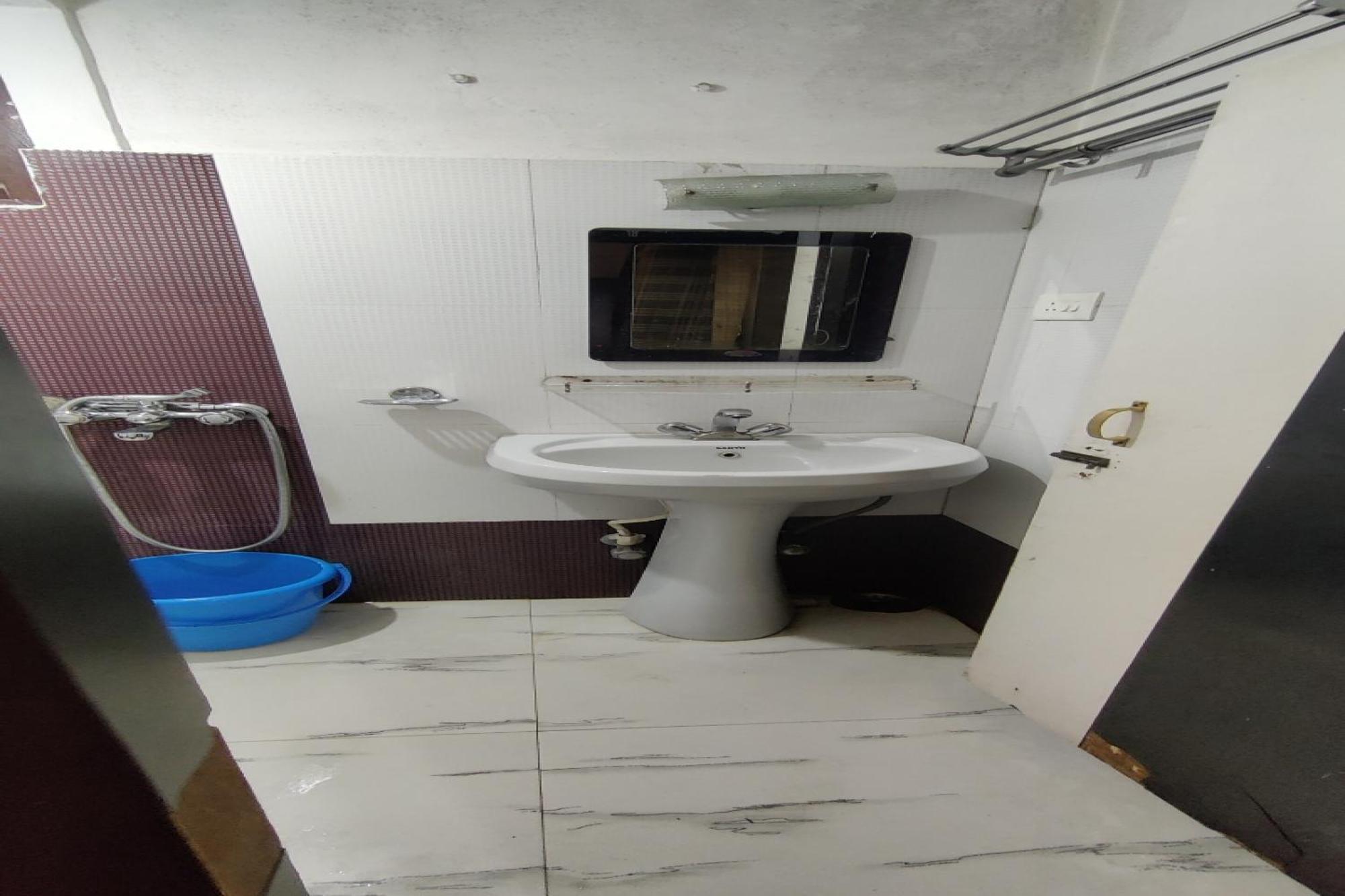 גנגטוק Capital O 8272 Hotel Pratigya Residency מראה חיצוני תמונה
