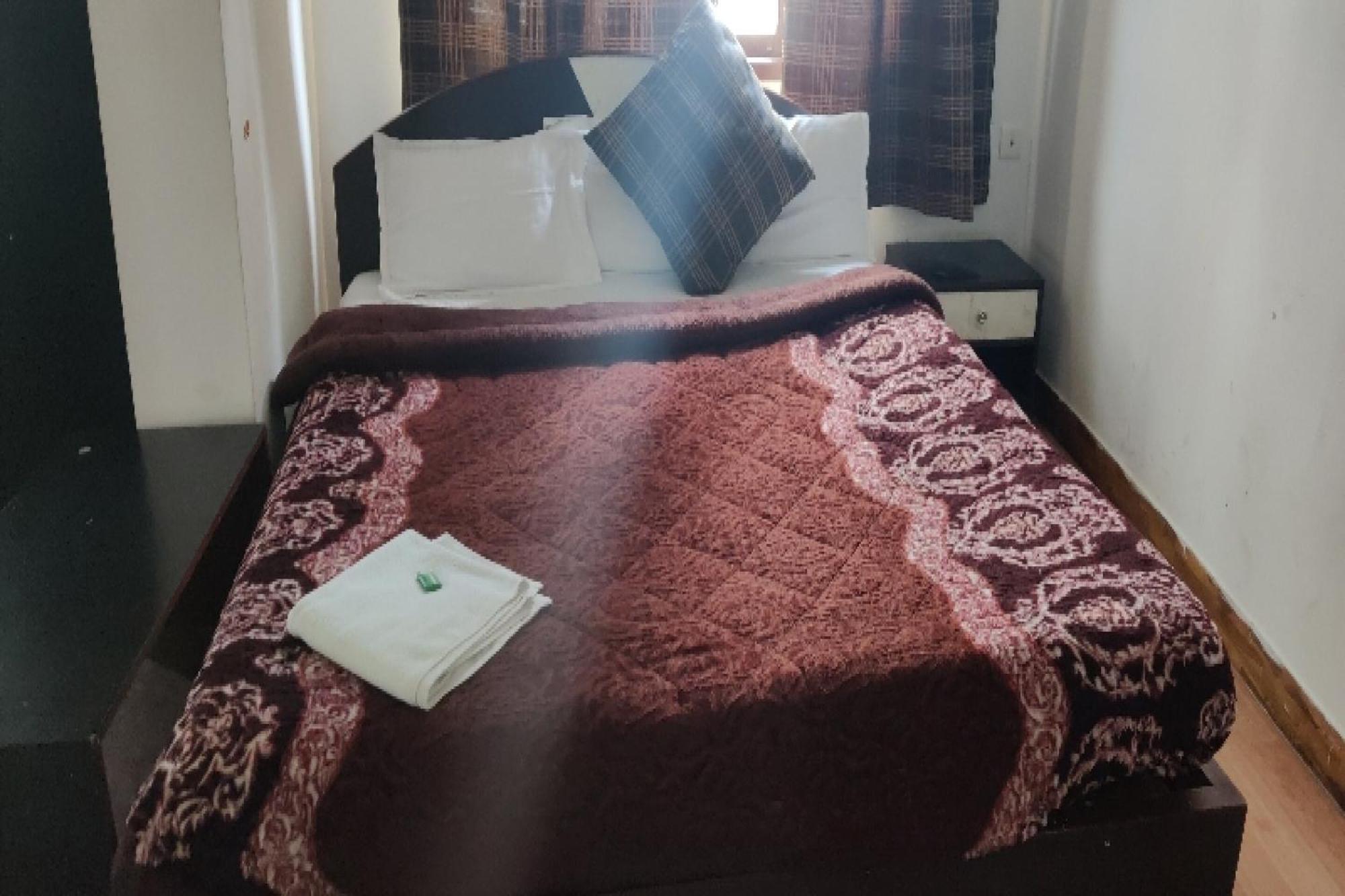 גנגטוק Capital O 8272 Hotel Pratigya Residency מראה חיצוני תמונה