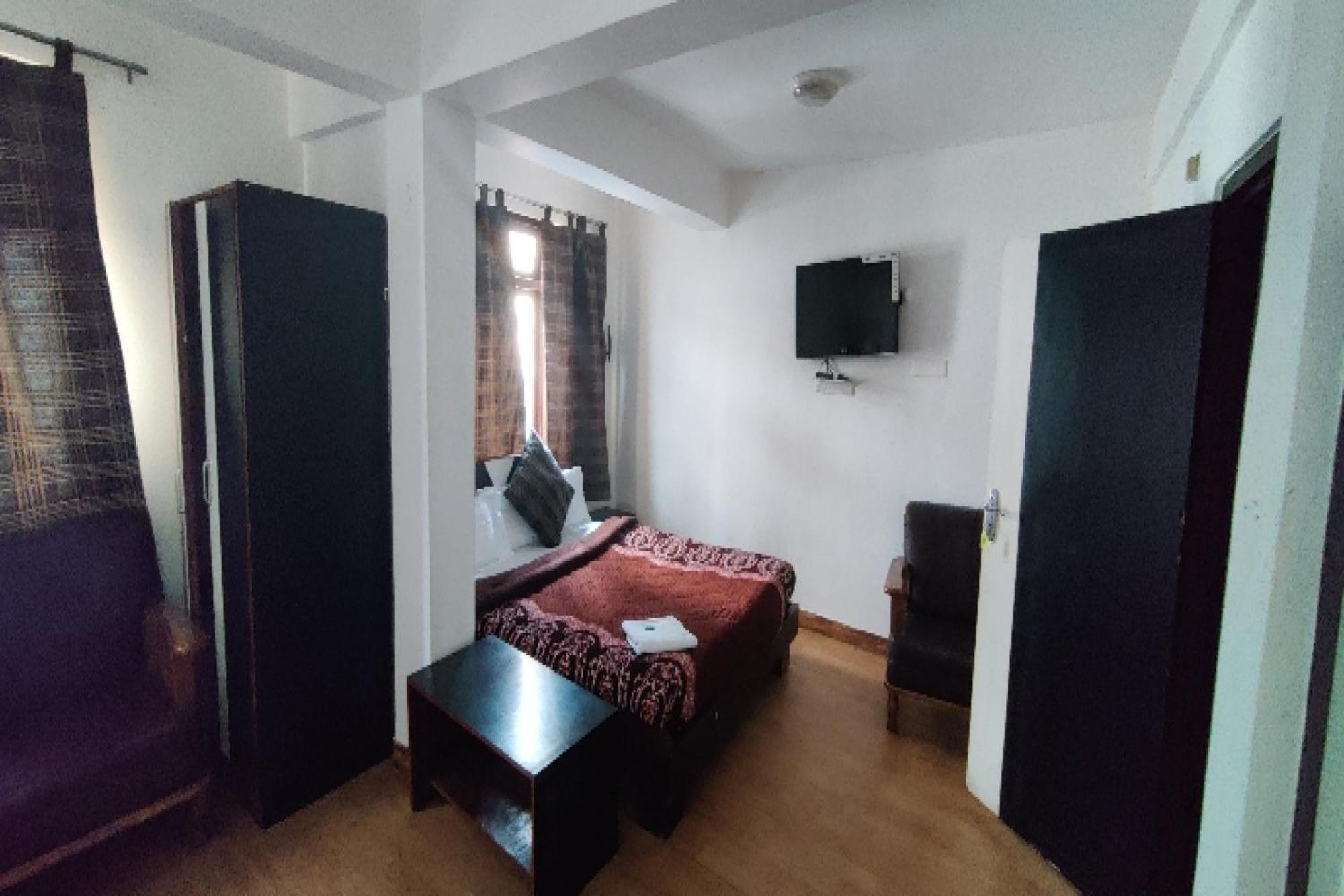 גנגטוק Capital O 8272 Hotel Pratigya Residency מראה חיצוני תמונה