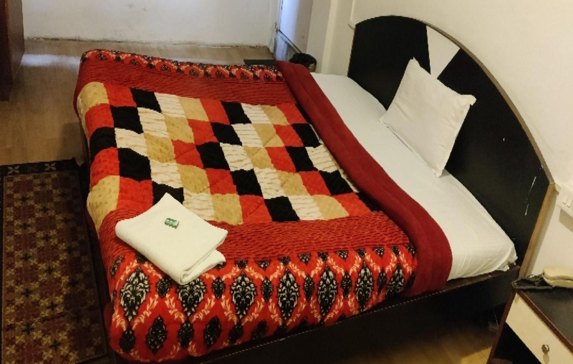גנגטוק Capital O 8272 Hotel Pratigya Residency מראה חיצוני תמונה