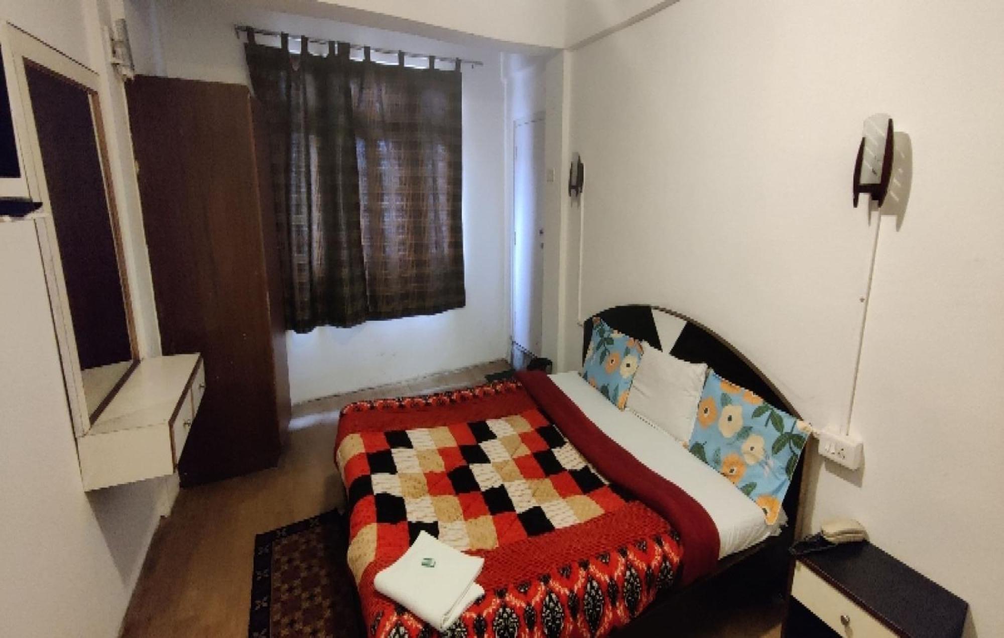 גנגטוק Capital O 8272 Hotel Pratigya Residency מראה חיצוני תמונה